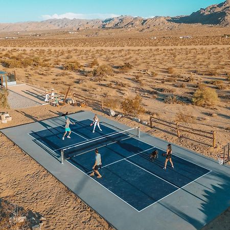 Sapphire Haven + Casita! Pool + Spa + Movie Theatre + 10 Min To Monument! Joshua Tree Zewnętrze zdjęcie