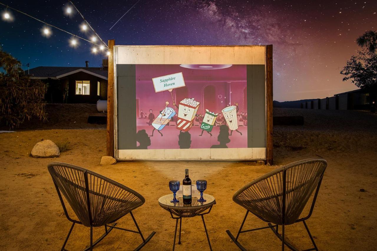 Sapphire Haven + Casita! Pool + Spa + Movie Theatre + 10 Min To Monument! Joshua Tree Zewnętrze zdjęcie