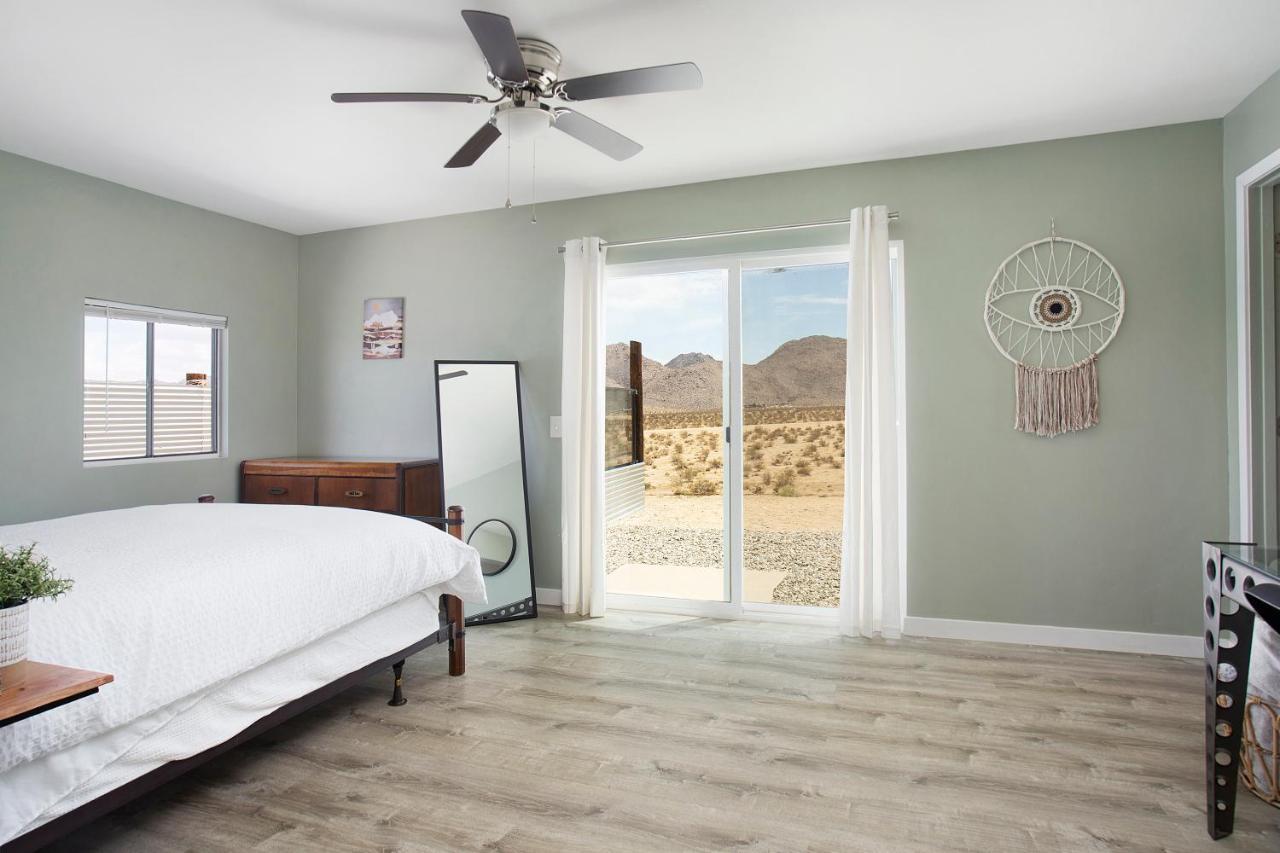 Sapphire Haven + Casita! Pool + Spa + Movie Theatre + 10 Min To Monument! Joshua Tree Zewnętrze zdjęcie
