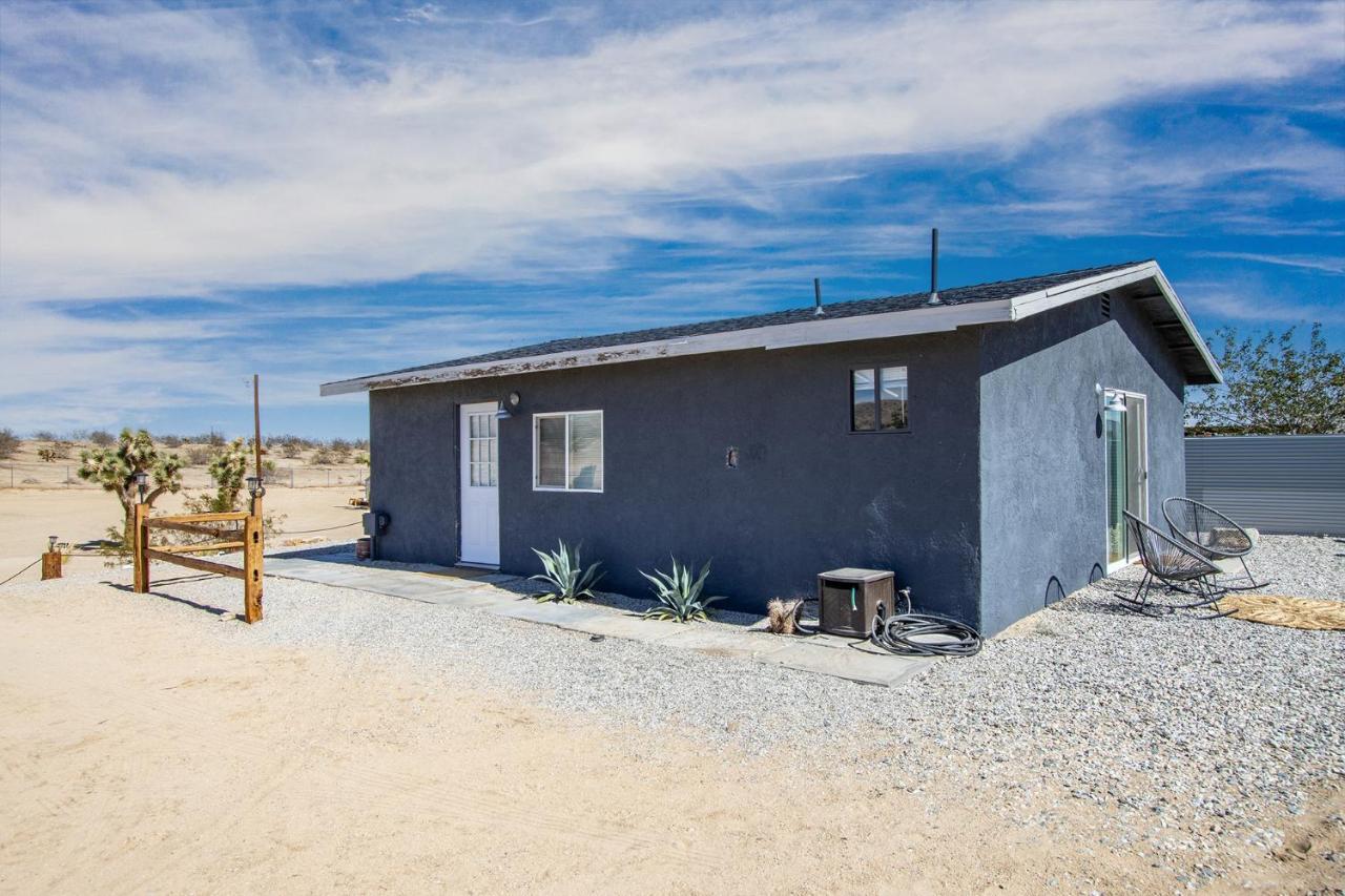 Sapphire Haven + Casita! Pool + Spa + Movie Theatre + 10 Min To Monument! Joshua Tree Zewnętrze zdjęcie