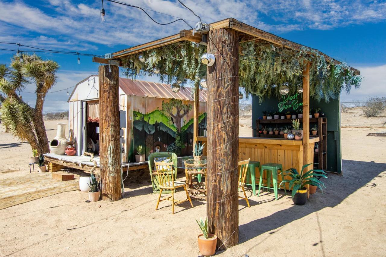 Sapphire Haven + Casita! Pool + Spa + Movie Theatre + 10 Min To Monument! Joshua Tree Zewnętrze zdjęcie