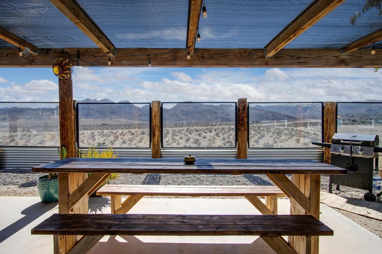 Sapphire Haven + Casita! Pool + Spa + Movie Theatre + 10 Min To Monument! Joshua Tree Zewnętrze zdjęcie