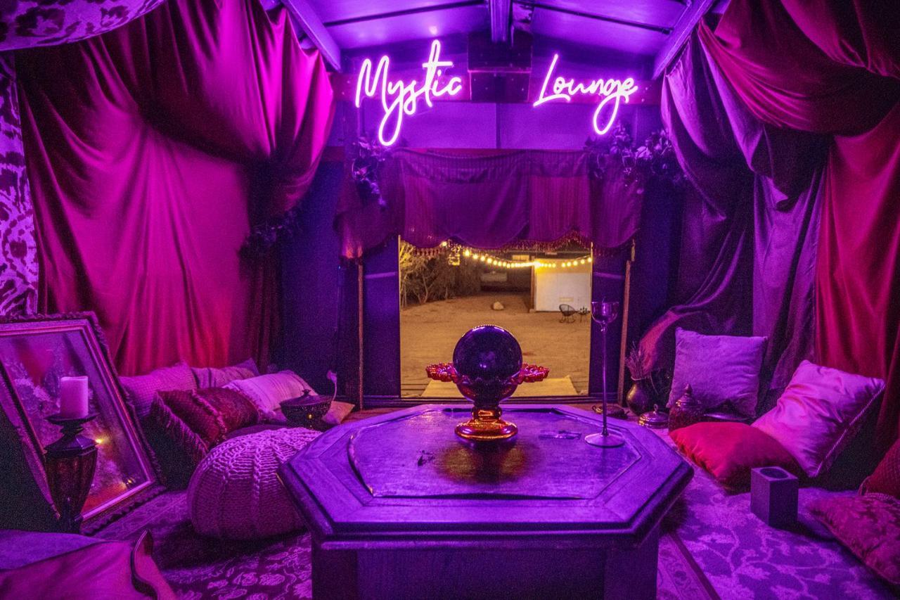 Sapphire Haven + Casita! Pool + Spa + Movie Theatre + 10 Min To Monument! Joshua Tree Zewnętrze zdjęcie